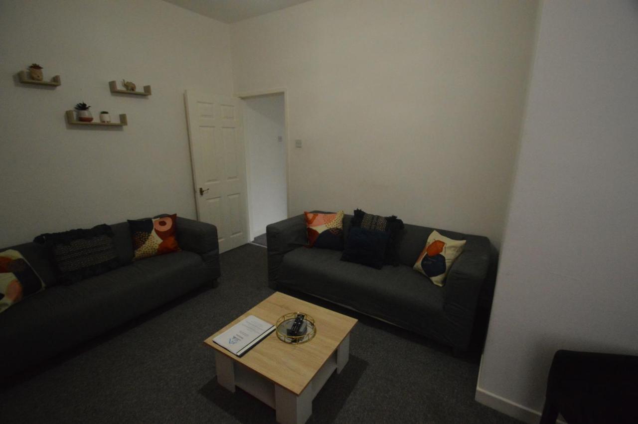 Spacious And Homely 2 Bedroom Flat - Suitelivin 盖茨黑德 外观 照片